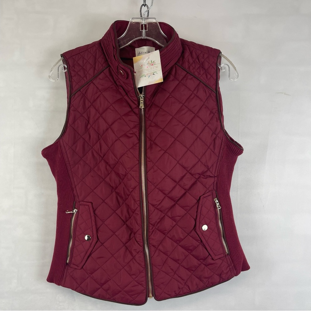 Active USA Burgundy Quilted Vest With Stretch Knit Sides Size Medium‎ NEW
